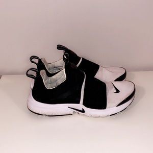Black and white nike shoes